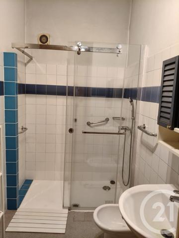 Maison à vendre  8 pièces - 162 m 2   MARSEILLE  - 13012