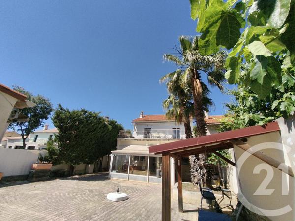 Maison à vendre  8 pièces - 162 m 2   MARSEILLE  - 13012