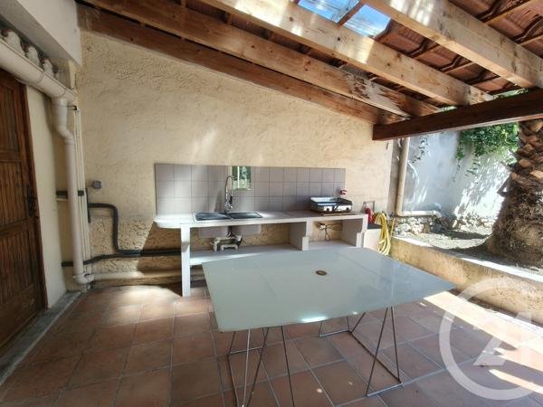 Maison à vendre  8 pièces - 162 m 2   MARSEILLE  - 13012