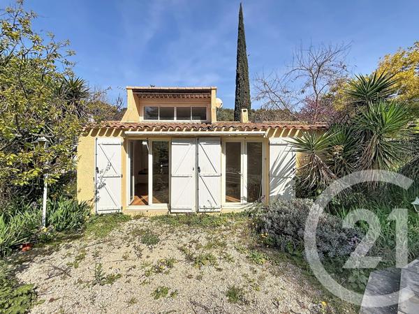 Maison à vendre  4 pièces - 112,70 m 2   MARSEILLE  - 13013