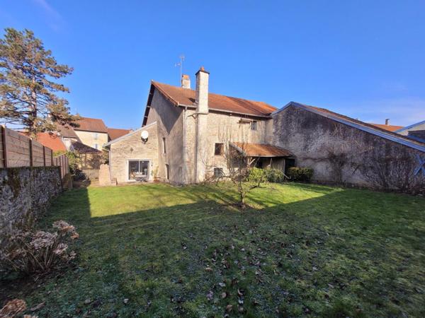 belle maison en pierre rénovée