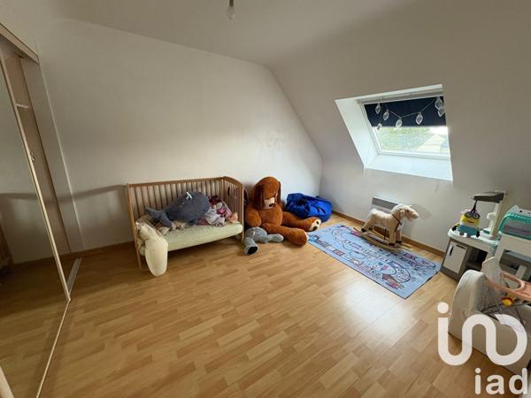 Maison traditionnelle 4 pièces de 78 m² à Plouisy (22200)