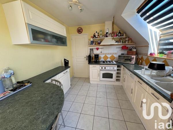 Maison traditionnelle 4 pièces de 78 m² à Plouisy (22200)