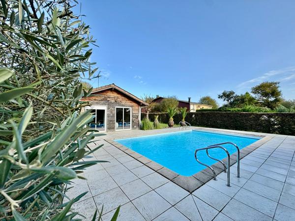 Propriété de 250 m2 à Angresse avec 2 lots d'habitations