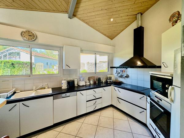 Propriété de 250 m2 à Angresse avec 2 lots d'habitations