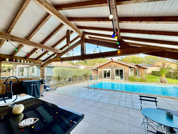 Propriété de 250 m2 à Angresse avec 2 lots d'habitations