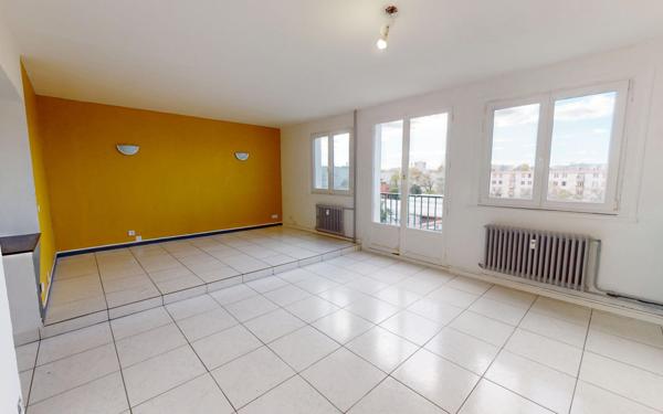 Appartement à vendre    5 pièces •  Vaulx-en-Velin
