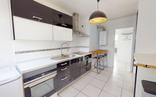 Appartement à vendre    5 pièces •  Vaulx-en-Velin