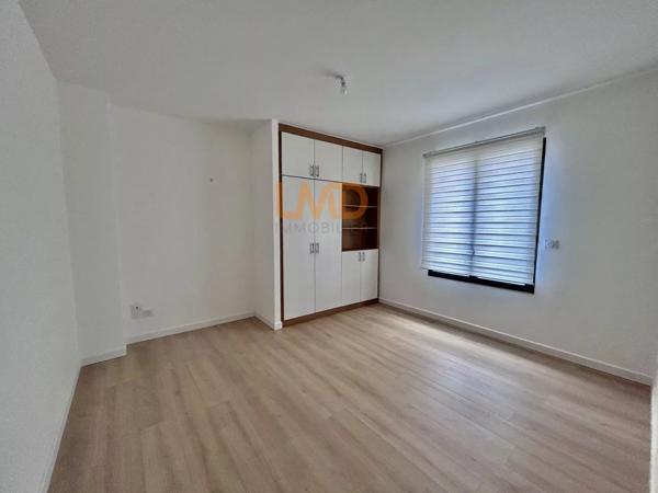 Maison , Quartier Revolution, Terrasse, Calme, Lumineux