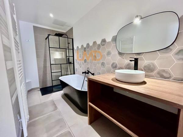 Maison , Quartier Revolution, Terrasse, Calme, Lumineux