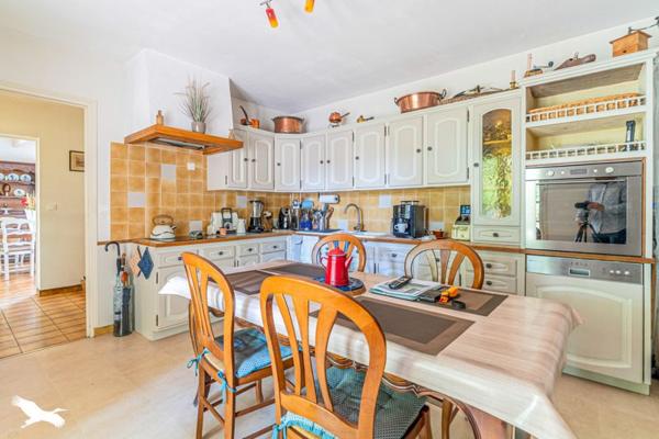 Maison 365 680 € Fargues-Saint-Hilaire 5 p 135 m² DPE D