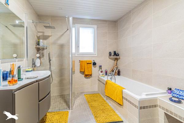 Maison 365 680 € Fargues-Saint-Hilaire 5 p 135 m² DPE D