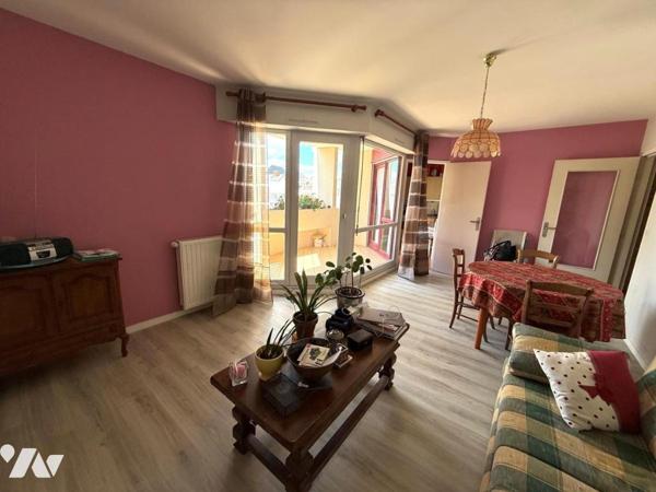 ANGERS MADELEINE T3 AVEC TERRASSE, CAVE ET PARKING EN SOUS-SOL