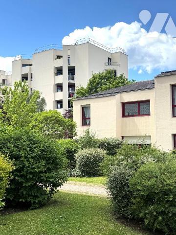 ANGERS MADELEINE T3 AVEC TERRASSE, CAVE ET PARKING EN SOUS-SOL