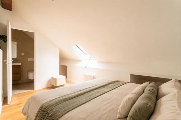 A VENDRE : T1 à LILLE • • 260 000 € FAI • Réf. 1934