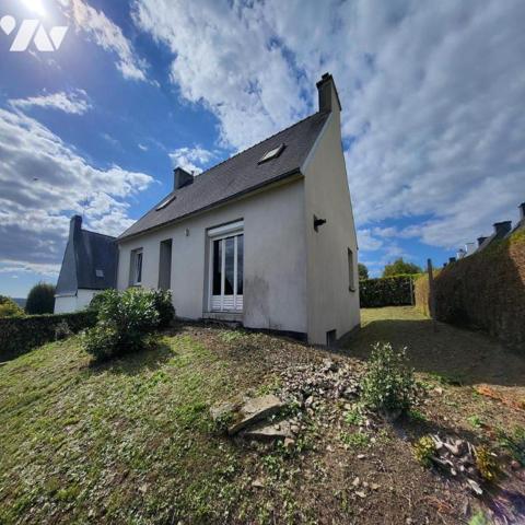 Maison d'habitation à vendre dans le centre de Châteauneuf du Faou, Finistère 29