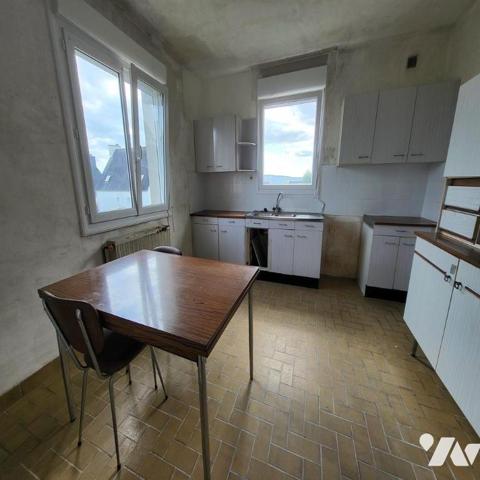 Maison d'habitation à vendre dans le centre de Châteauneuf du Faou, Finistère 29