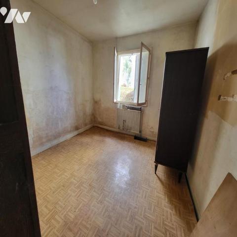 Maison d'habitation à vendre dans le centre de Châteauneuf du Faou, Finistère 29