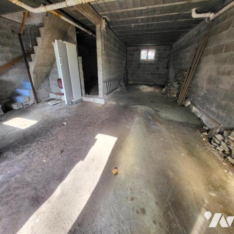 Maison d'habitation à vendre dans le centre de Châteauneuf du Faou, Finistère 29