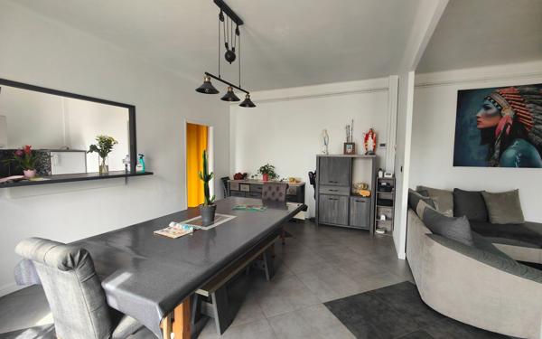 Maison à vendre    6 pièces •  Noé