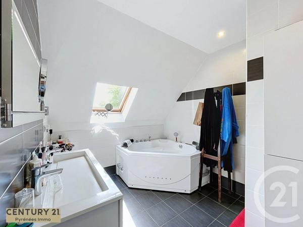 Maison à vendre  5 pièces - 150 m 2   BAGNERES DE LUCHON  - 31