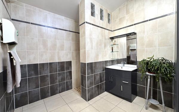 Appartement à vendre    3 pièces •  Montagnac