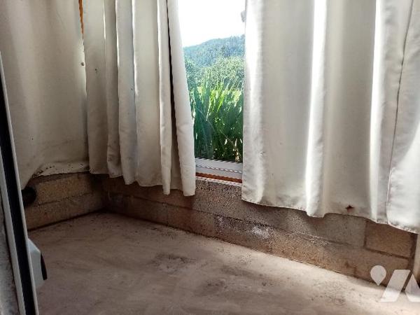 appartement F3 de 73.89m² 
état à rafraîchir 
petite copropriété en bon état