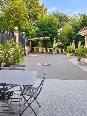 MAISON RECENTE SANS VIS A VIS PISCINE