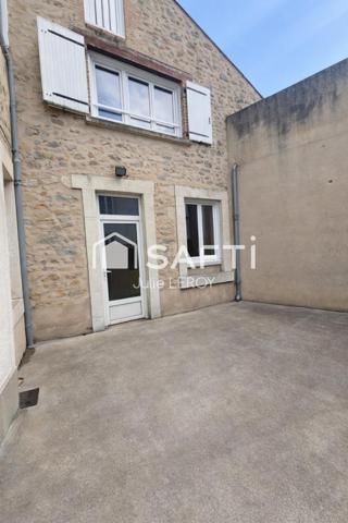Maison de bourg située à BRULON - 152 m²