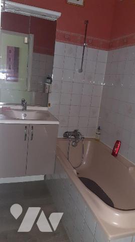 A  vendre appartement RENNES sud, square du cormier, T4 en rez-de-chaussée, d'une superficie de...