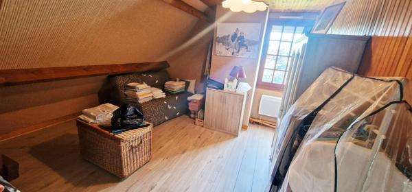 Pavillon 5 pièces - 125 m² - 4 ch - garage et dépendances - jardin arboré