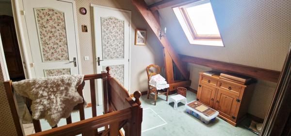 Pavillon 5 pièces - 125 m² - 4 ch - garage et dépendances - jardin arboré