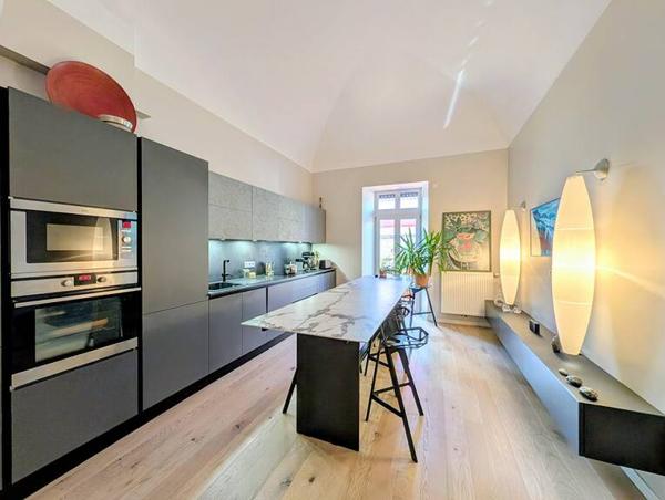 Appartement T4 92m2 de standing avec piscine - Proche centre de Chambéry