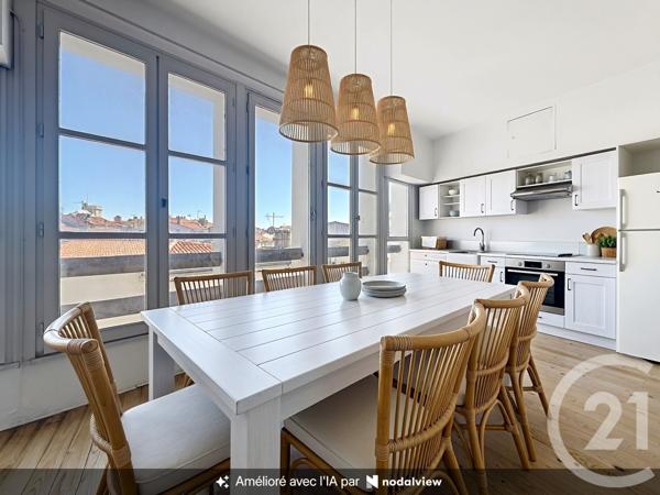 Appartement à vendre  4 pièces - 114,25 m 2   LA ROCHELLE  - 17