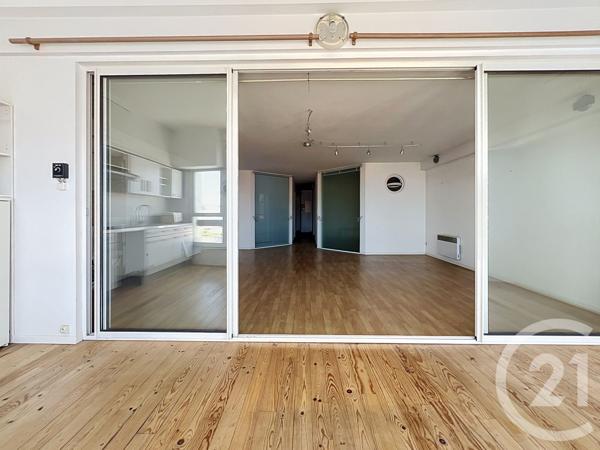Appartement à vendre  4 pièces - 114,25 m 2   LA ROCHELLE  - 17