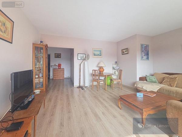 Appartement à vendre à Ferney-Voltaire dans l'Ain (01210), ref : 01047-797