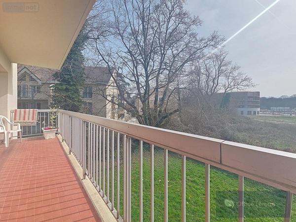 Appartement à vendre à Ferney-Voltaire dans l'Ain (01210), ref : 01047-797