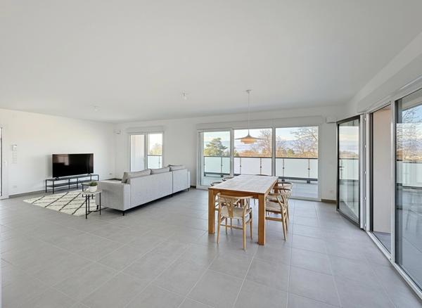 Appartement à vendre Attique 4 pièces THONON LES BAINS (74)