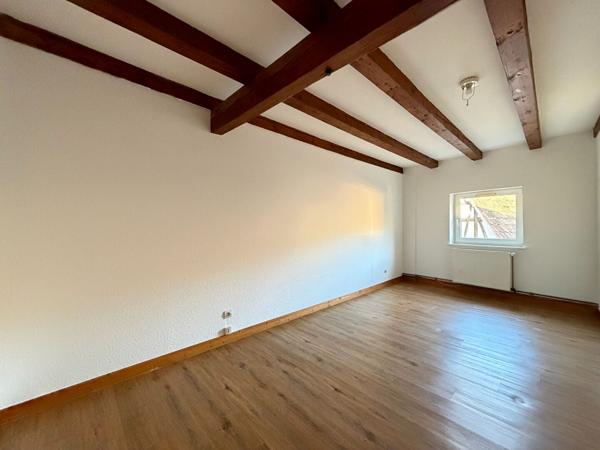 APPARTEMENT 3 PIÈCES - 88 M2 - BALCON - GARAGE - CALME