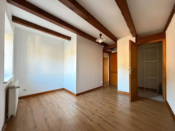 APPARTEMENT 3 PIÈCES - 88 M2 - BALCON - GARAGE - CALME