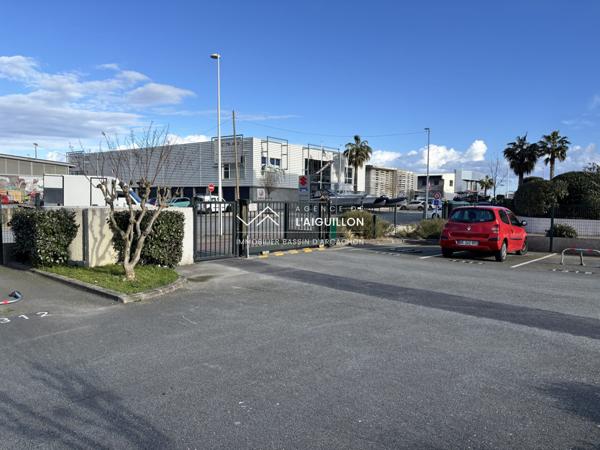 Place de stationnement dans la résidence Port Arcachon