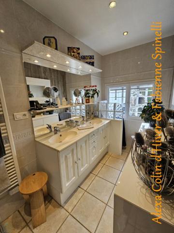 Maison 1930 mitoyenne au charme d'antan