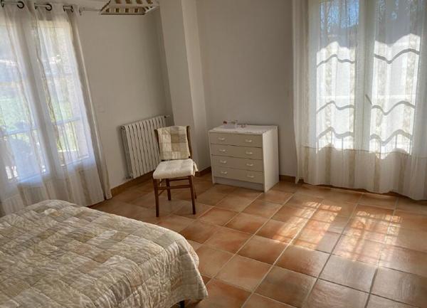 Maison à vendre    5 pièces •  Riez