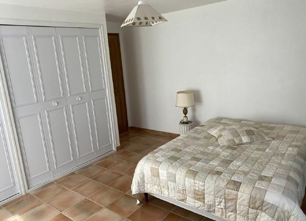 Maison à vendre    5 pièces •  Riez