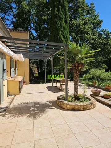 Vente / Maison et grand terrain à Uzès (30700)