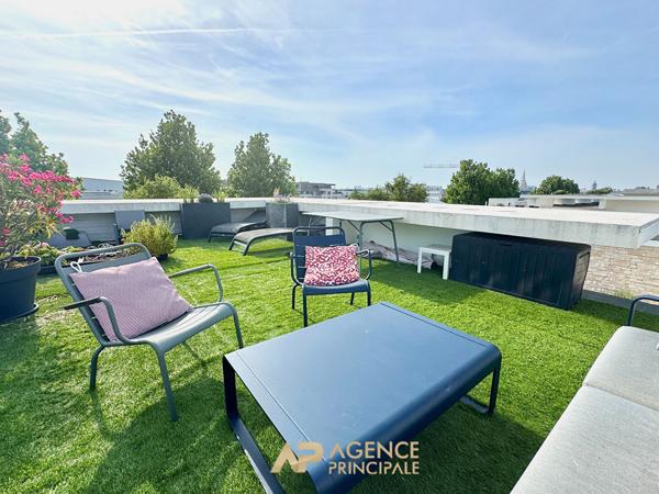 T3 dernier étage La Rochelle Ville en Bois - rooftop, terrasse et parking 574 750 € **  - Référence  MR734