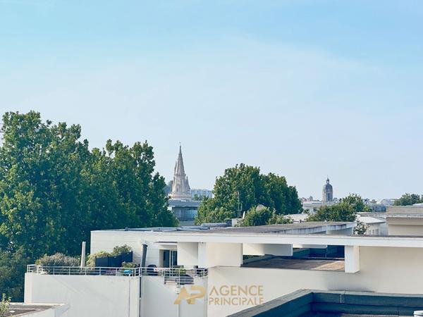 T3 dernier étage La Rochelle Ville en Bois - rooftop, terrasse et parking 574 750 € **  - Référence  MR734