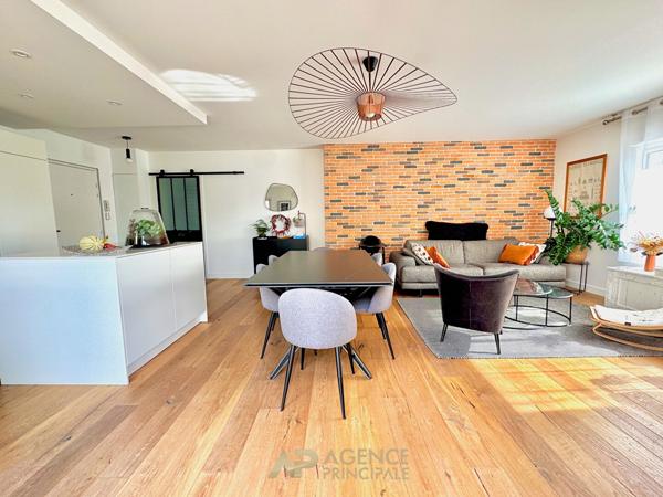 T3 dernier étage La Rochelle Ville en Bois - rooftop, terrasse et parking 574 750 € **  - Référence  MR734