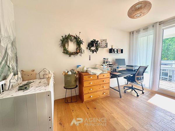 T3 dernier étage La Rochelle Ville en Bois - rooftop, terrasse et parking 574 750 € **  - Référence  MR734
