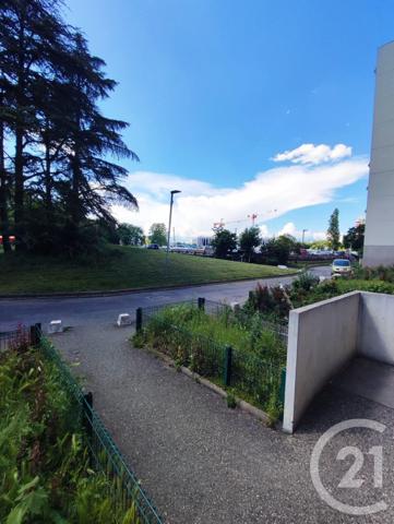 Appartement F2 à vendre  2 pièces - 31,03 m2 VAULX EN VELIN - 69